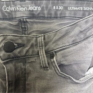 Calvin Klein Women's Ultimate Skinny Gray Denim Jeans Size 8x30